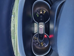 Renault Trafic 2016   140 CP   6 locuri   Încălzire auxiliară   Fotovoltaic   CarPlay   Cameră   LED - imagine 4