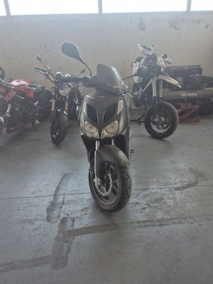 scuter aprilia sport city 125 - imagine 4