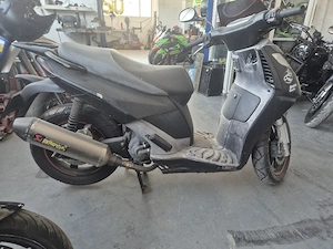 scuter aprilia sport city 125