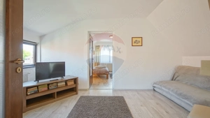 Casă cu 2 apartamente în Brasov, investiție sigură sau căminul ideal - imagine 8