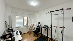 Apartament de vanzare cu 3 camere si garaj, etajul 1,  Aradului - imagine 9