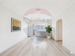 Apartament 3 camere decomandat, renovat - Metrou Lujerului