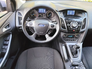 Ford Focus Titanium, 1.6 benzină clasic MPI, Climatronic, bord color - imagine 10