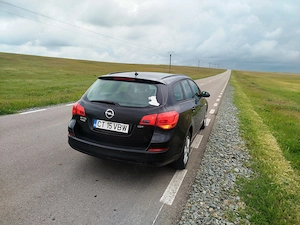 opel astra sportour 2012 diesel  - imagine 4