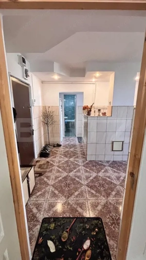 Apartament cu 2 camere decomandate de vânzare în cartierul Tudor - imagine 5