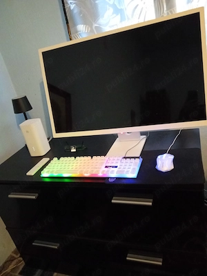 Monitor led Smart lg cu tastatura și mouse preț 750 lei
