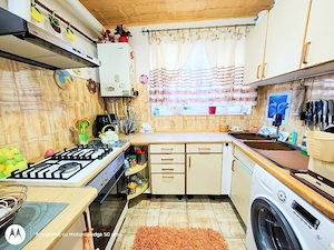 Vand apartament cu 2 camere, decomandat în Hunedoara, zona Pietonala, 51 mp. Preț 45000 EUR Neg - imagine 2