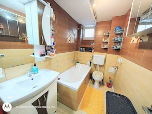 Vand apartament cu 2 camere, decomandat în Hunedoara, zona Pietonala, 51 mp. Preț 45000 EUR Neg - imagine 5
