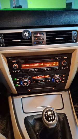 BMW seria 3 E91 - imagine 4