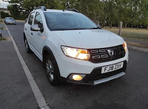 Vind Dacia Sandero Stepway avariata import Uk