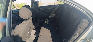 Toyota Avenis 2005, 2.0 diesel cu motor defect