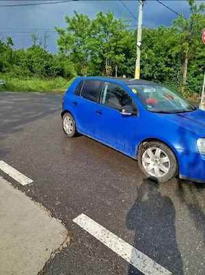 vând golf 5 