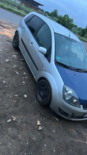 dezmembrez ford fiesta 1.4 - imagine 3
