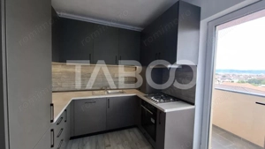 Apartament decomandat 3 camere 2 balcoane bloc cu lift Sibiu - imagine 12