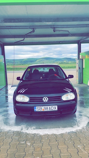 Vand golf 4 1.9 disel 101 cai axr pret neg