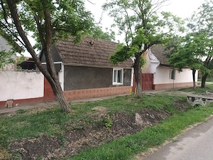 Vând casă VĂIUGĂ   !!
