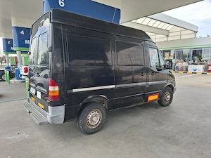 Vand Mercedes Sprinter 208 CDI din 2002, Aer Conditionai Carlig de remorcare Stare tehnica FFF Buna - imagine 8