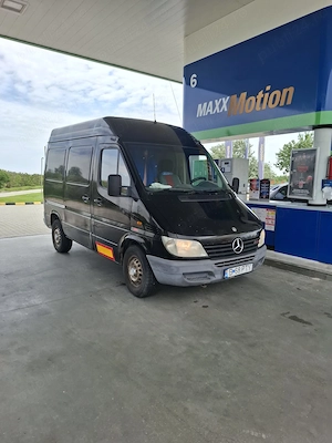 Vand Mercedes Sprinter 208 CDI din 2002, Aer Conditionai Carlig de remorcare Stare tehnica FFF Buna - imagine 9