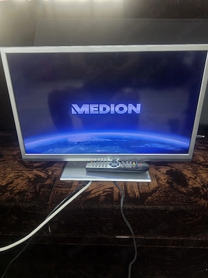 Tv led cu DVD Medion 60 cm