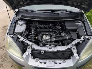 Dezmembrez Ford Focus 1.6 tdci 2006