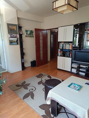 Apartament 2 camere et 1 zona H.Diana - imagine 8