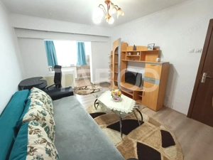 Apartament decomandat cu 2 camere bucatarie separata zona Sub Arini