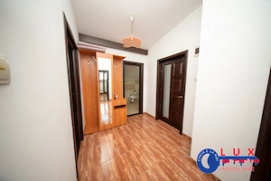 ID 642 De închiriat: Apartament spațios cu 3 camere și curte - imagine 11