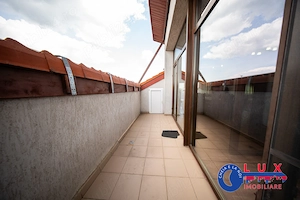 ID 642 De închiriat: Apartament spațios cu 3 camere și curte - imagine 7