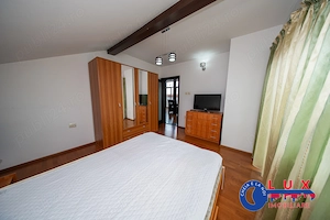 ID 642 De închiriat: Apartament spațios cu 3 camere și curte - imagine 15