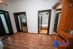 ID 642 De închiriat: Apartament spațios cu 3 camere și curte - imagine 12