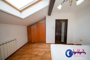 ID 642 De închiriat: Apartament spațios cu 3 camere și curte - imagine 19