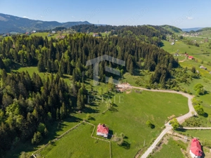 Fundata-Teren de vanzare 15,771 mp intravilan+extravilan+padure - imagine 13