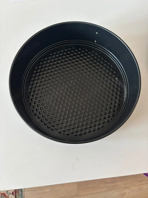 Formă de Tort cu Bază Detasabilă