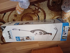 Vand aparat de curatat cu aburi Shark