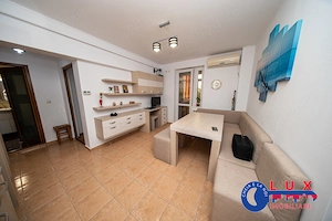 ID 645 Apartament 3 camere   DE INCHIRIAT