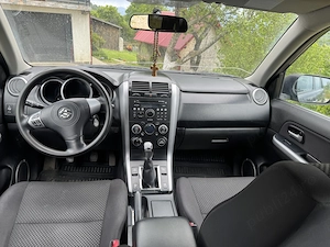 Suzuki Grand Vitara 1.9 DDIS 2011 - imagine 5