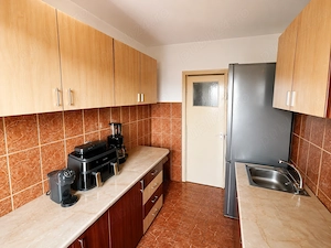  Persoana fizica.Apartament 3 camere. Podu Ros. Palas. - imagine 2
