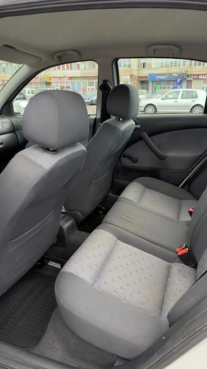 Skoda Octavia Tour 2005 - 75 CP (55 kW) - UNIC PROPRIETAR, 116.000 km REALI - imagine 3