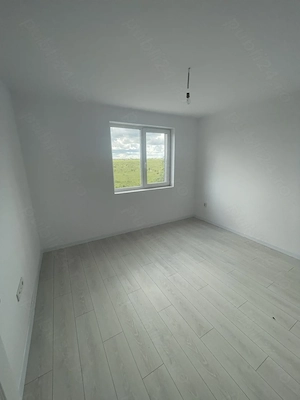 Apartament 2 camere FULL DECOMANDAT  zona rezidentiala bloc nou - imagine 5