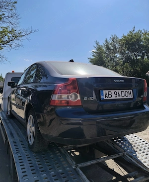 Dezmembrez Volvo s40  - imagine 2
