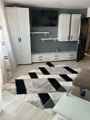 inchiriez apartament 2 camere