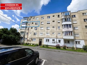 Apartament 3 camere semidecomandat 70 mp zona Bd Unirii etaju 3