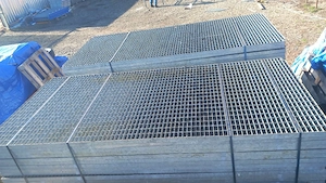 gretare galvanizate trepte scari zincate 