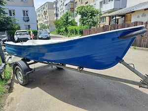 vind barcă cu peridoc