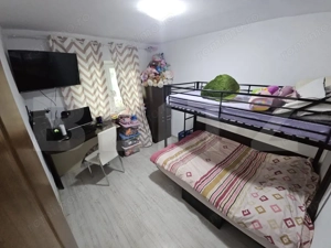 Apartament 3 camere, 67 mp, decomandat - renovat, zona Nicolina - imagine 7