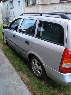 Opel astra caravan - imagine 2