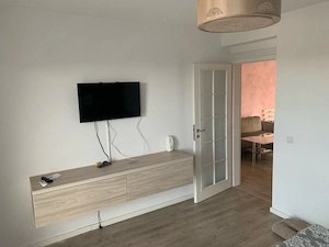 vand apartament 74,65 gherla 2 camere, living +bucatraie , baie , parcare ,