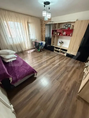 Apartament 2 camere decomandate, 54 mp - zona LAMA - imagine 5