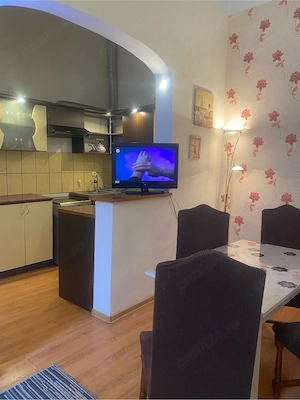Inchiriez apartament 3 camere ultracentral 