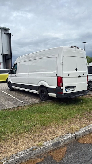 VW Crafter Maxi  2023 140 cp  singur propietar service VW in Germania 120-200 MII KM - imagine 2
